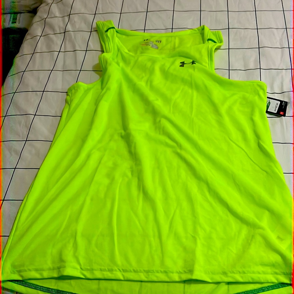 Never worn tank top with tags 😊